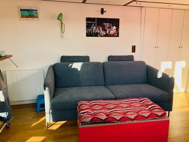 Apartment Sunny And Serene Hideaway In Central Paris With Ac